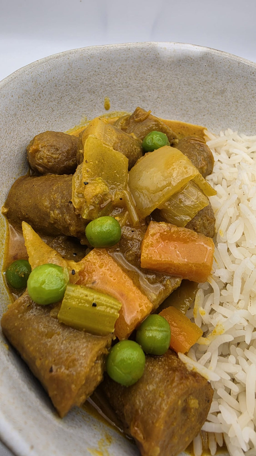 Curried Sausages 350g - 1 serve